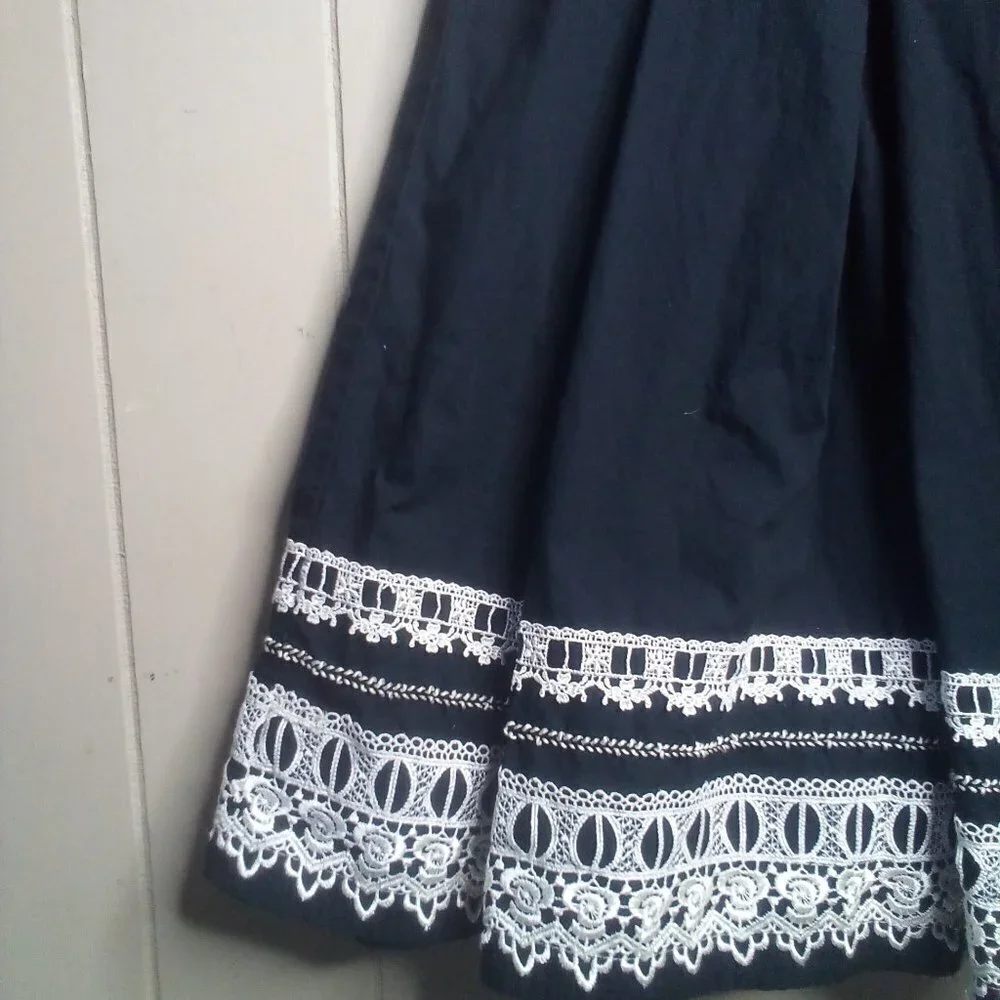 New York & Company Skirt 2 Black White Embroidery Cotton